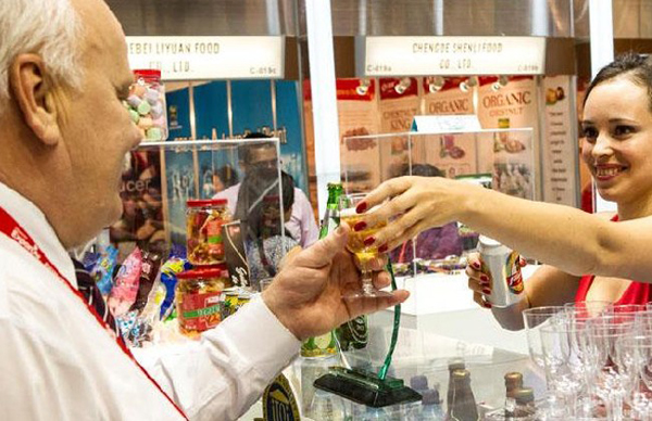 ¹Ű ¹չӰϴ󣬵¹չǩ֤ 